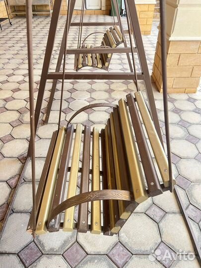 Садовые качели из дерева одноместное