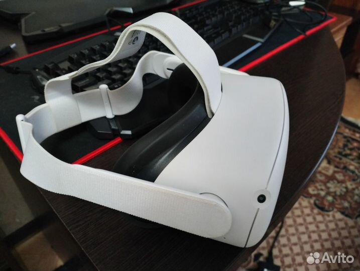 Система виртуальной реальности Oculus Quest 2