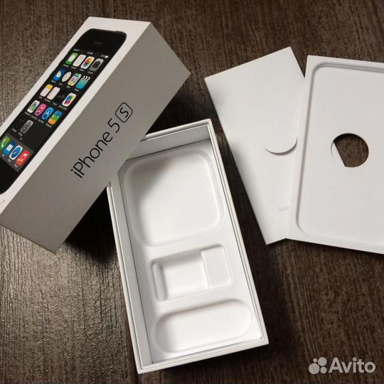 Коробки iPhone