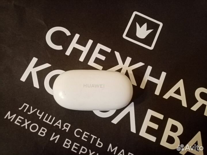 Беспроводные наушники huawei freebuds