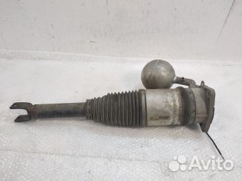 Пневмоамортизатор задний правый