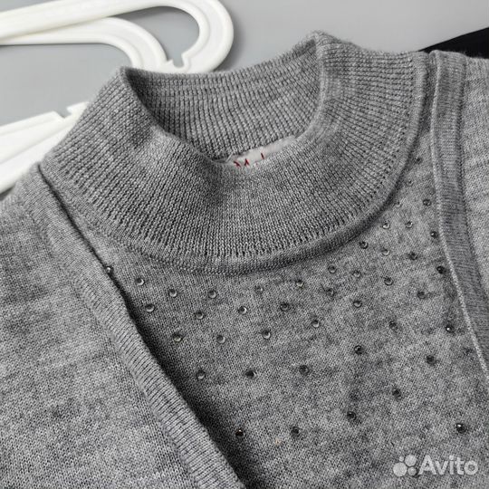 Джемпер женский Malva 44 шерсть 50%