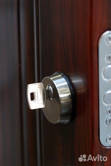 Вскрыть входную дверь /открыть авто/заменить замок