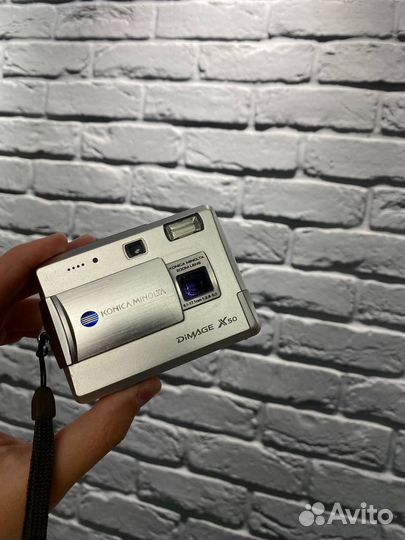 Компактный фотоаппарат Konica Minolta dimage X50