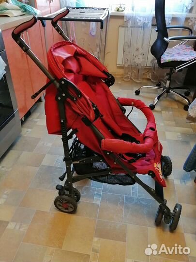 Прогулочная коляска
