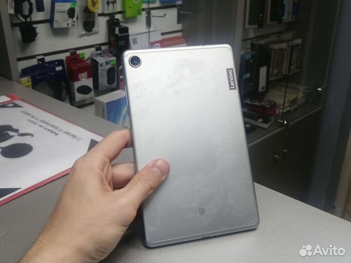 Планшет Lenovo Tab m8