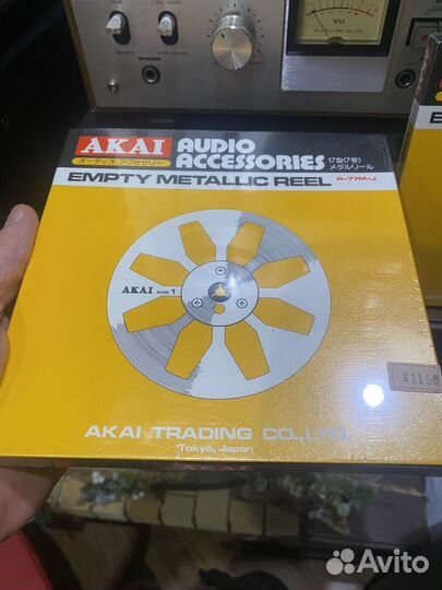 Катушки бобины новые Akai 18