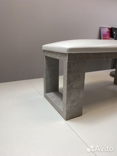 Подставка для рук (маникюрная)