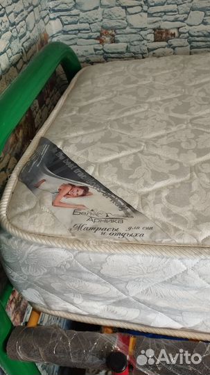 Двухярусная кровать