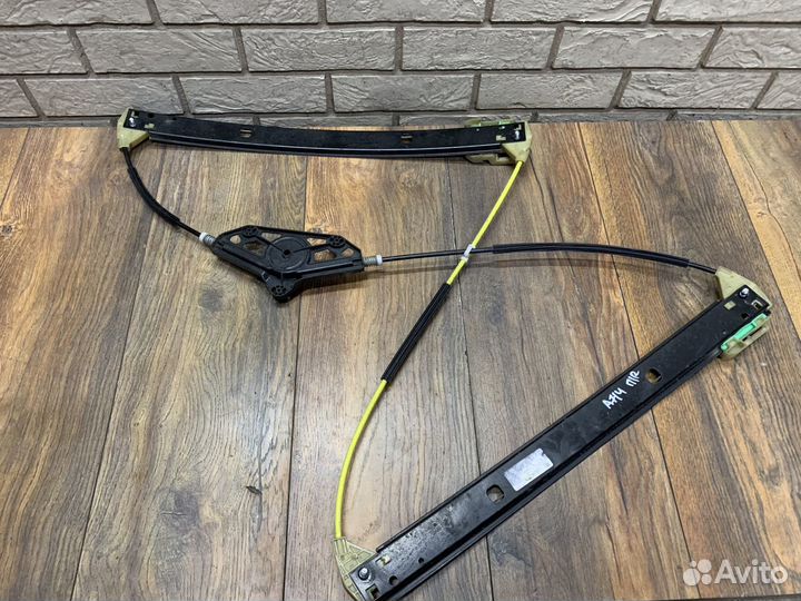 Skoda Octavia A7 Стеклоподъемник электрический RH