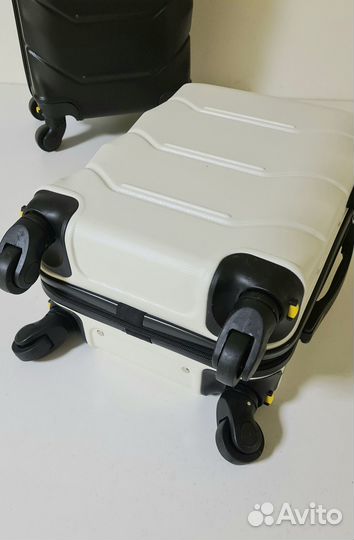 Чемодан на колесах ручная кладь 40х30х20