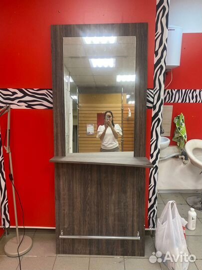 Парикмахерское зеркало