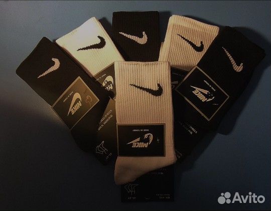 Носки nike белые и чёрные