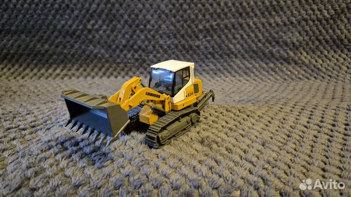 Масштабная модель Liebherr LR634