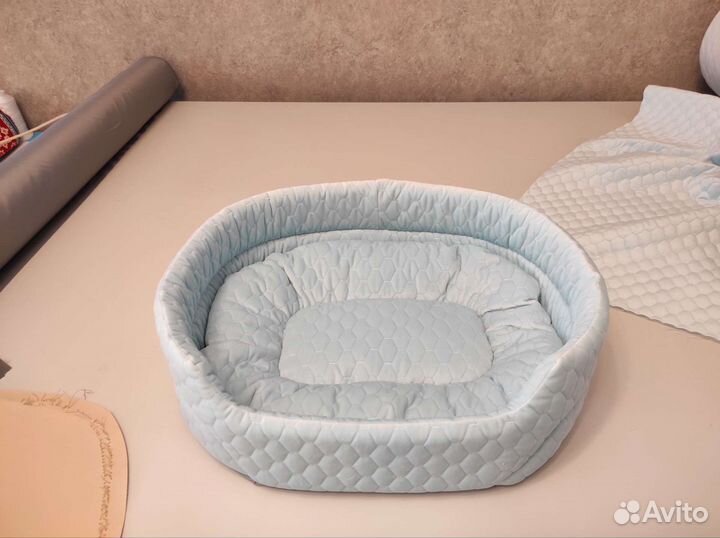 Лежанка для кошек и собак мелких пород