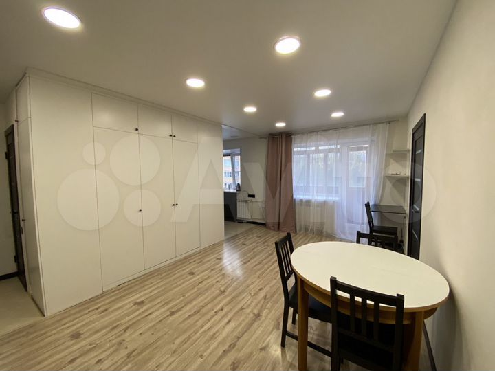 2-к. квартира, 42 м², 3/5 эт.