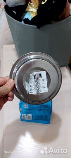 Тарелка металлическая для животных и корм