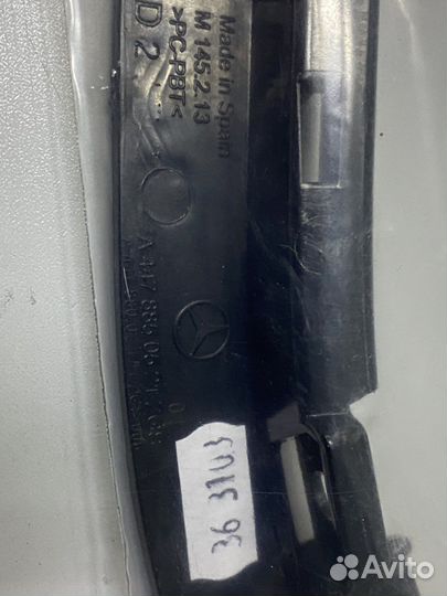 Кронштейн бампера передний прав Mercedes W447