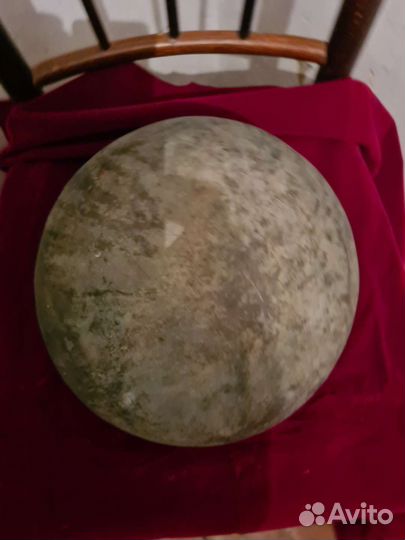 Старинный сосуд