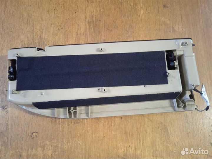 Вещевое отделение Audi A8 D3