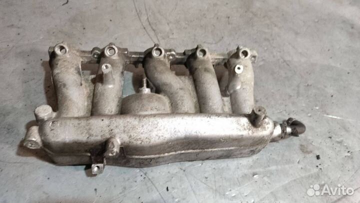 Впускной коллектор Volvo S60 (2000 - 2004) 9447005