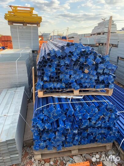 Стеллажи металлические бу(складские)