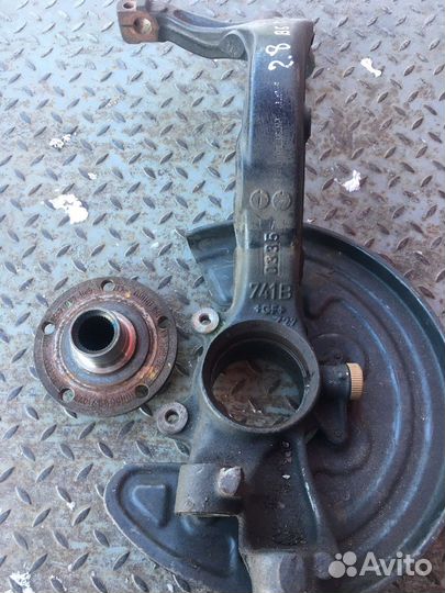 Левый поворотный кулак для пасса б 5+