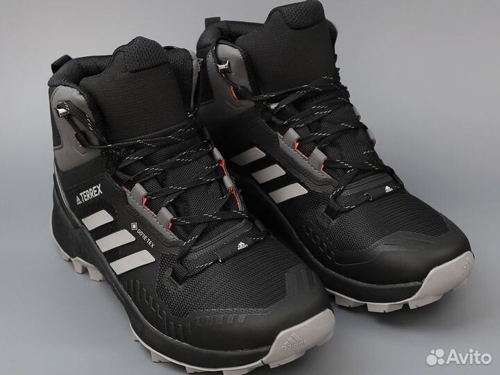 Кроссовки adidas terrex swift r3 mid