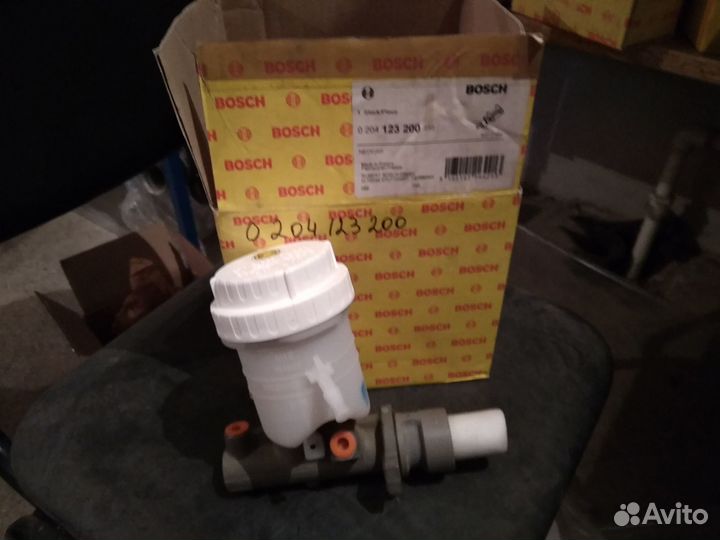 Главный тормозной цилиндр 0204123200 volvo 8602361