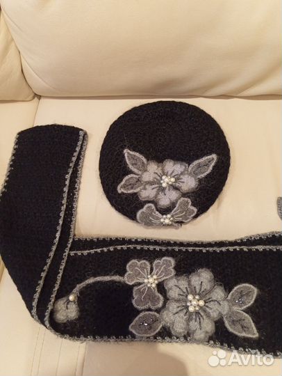 Берет и шарф комплект