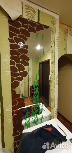 Зеркало для салонов и не только с рисунком