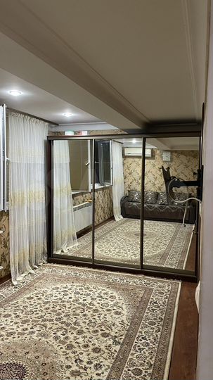 4-к. квартира, 87 м², 1/5 эт.