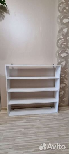 Полка настенная для учебников