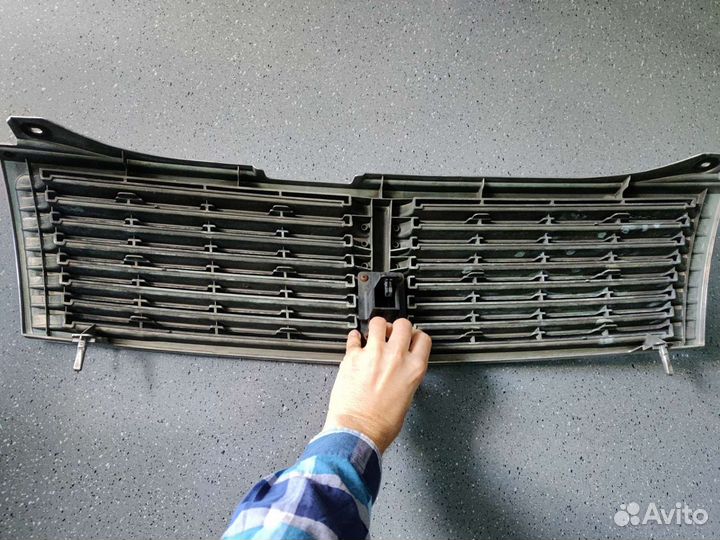 Решетка радиатора y34