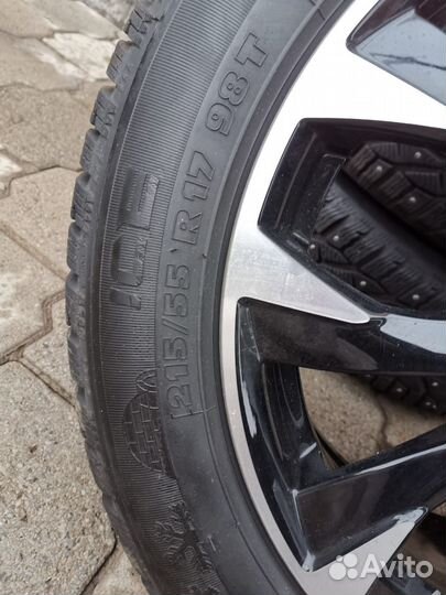 Комплект зимних колес Tigar Ice 215/55R17
