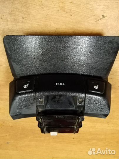 Блок кнопок обогрева сидений Хендай i 30