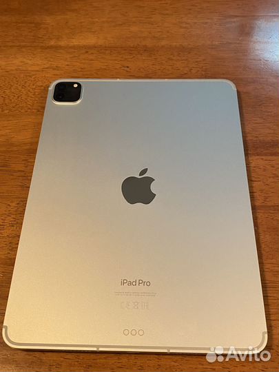 Apple iPad Pro 11 (4-го поколения) M2 (2022) Сереб
