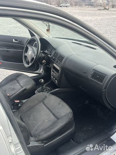 Volkswagen Golf 1.4 МТ, 2001, 263 540 км