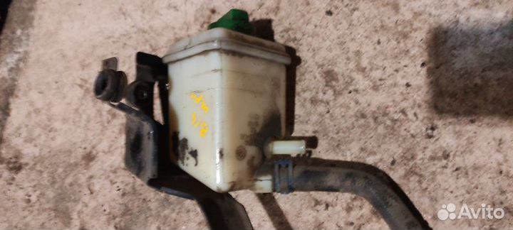 Бачок гидроусилителя Chery Crosseastar B14 SQR484F