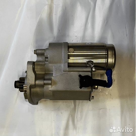 Стартер Kubota V2403/V2203 (12V/2Kw)