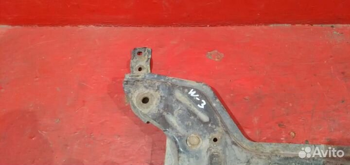 Фольксваген пассат Б3 подрамник передний дефект