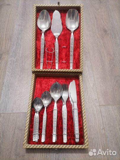 Набор столовых приборов