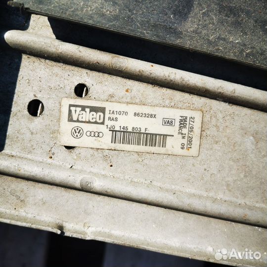 Интеркулер Volkswagen Golf 4