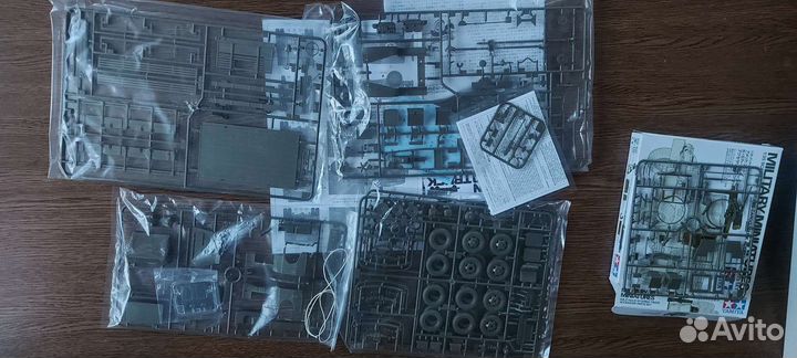 Tamiya 35218 US 2 1/2 ton 6x6 Cargo Truck