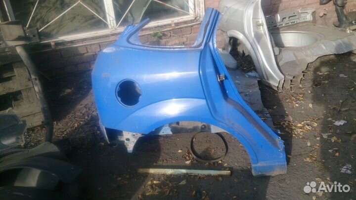 Крыло заднее правое Ford Focus