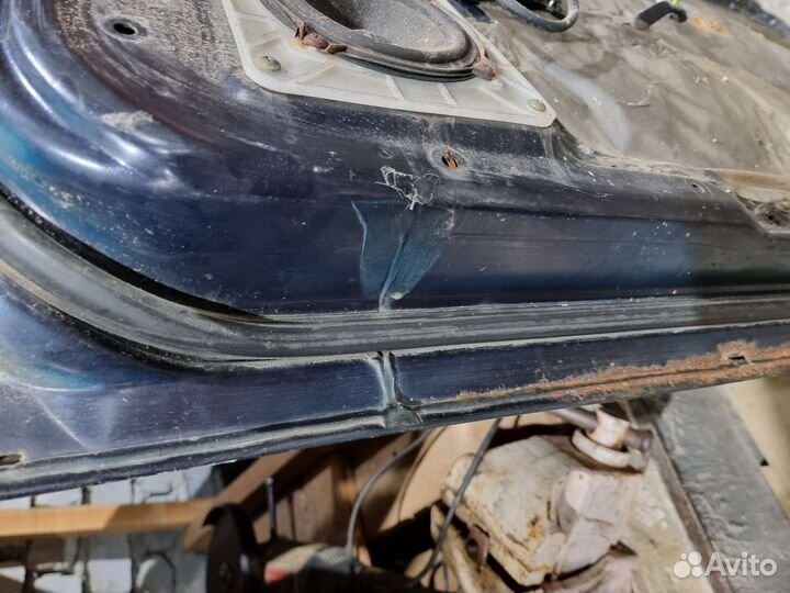 Дверь передняя правая Галант 8