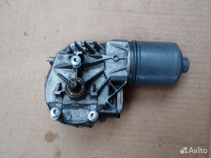 Моторчик стеклоочистителя BMW 5-series F10