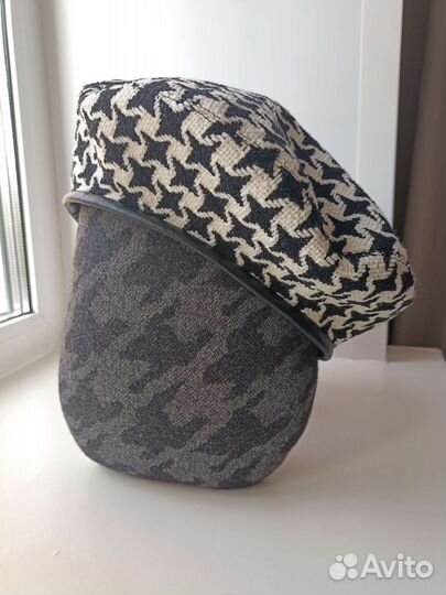 Берет новый женский