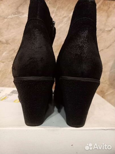 Полусапожки женские 42 размер