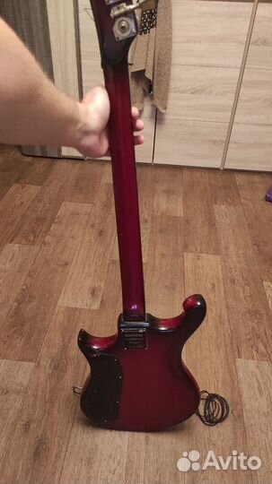 Бас-гитара 
